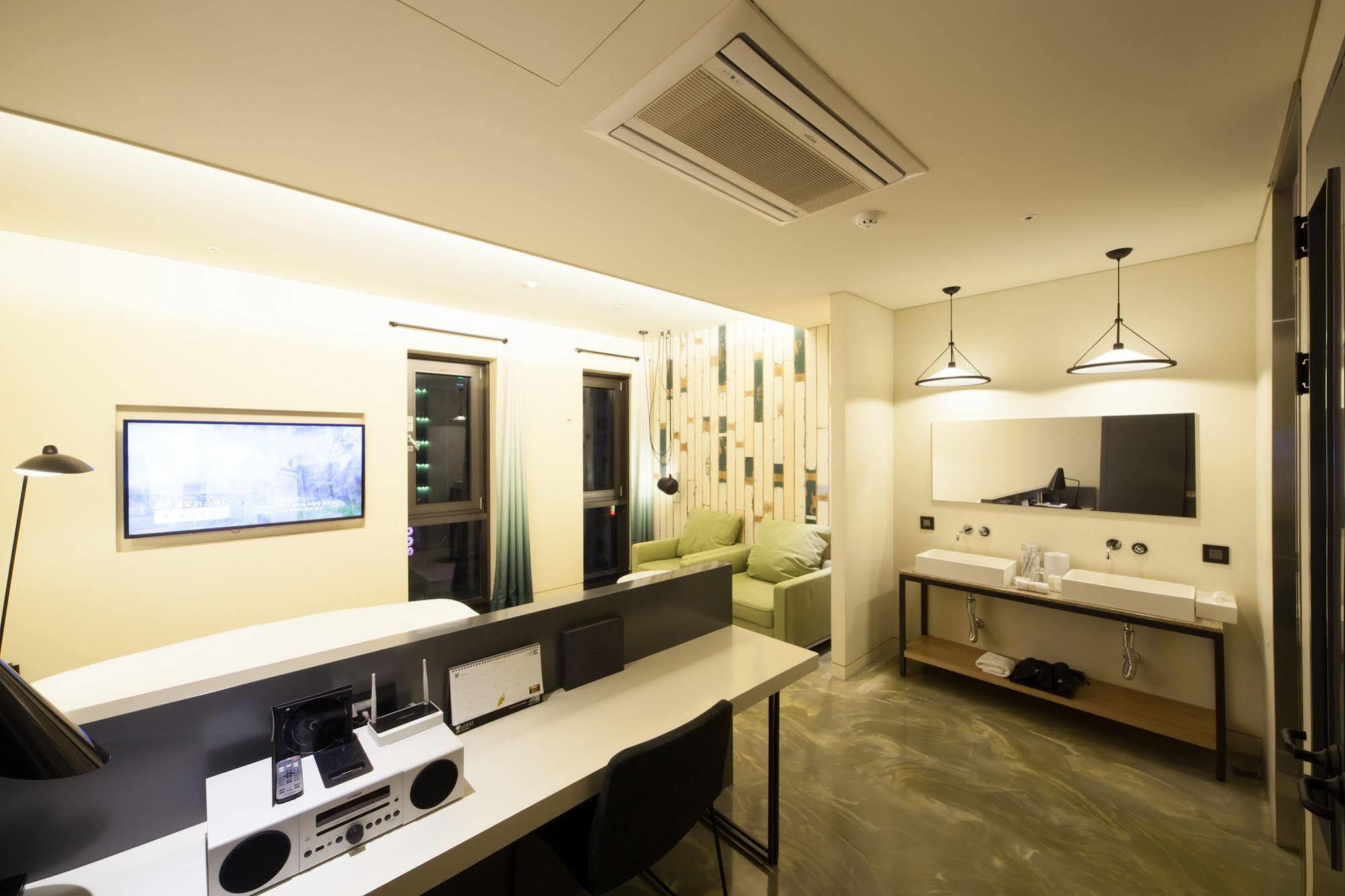 Hotel Lacky Daejeon Eksteriør billede
